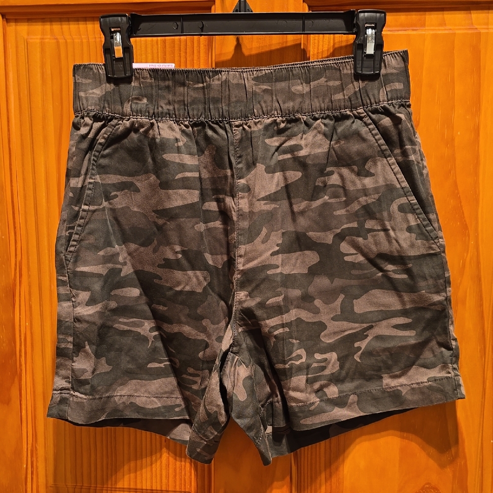 Sanctuary Womens Cargo Shorts in Camouflage